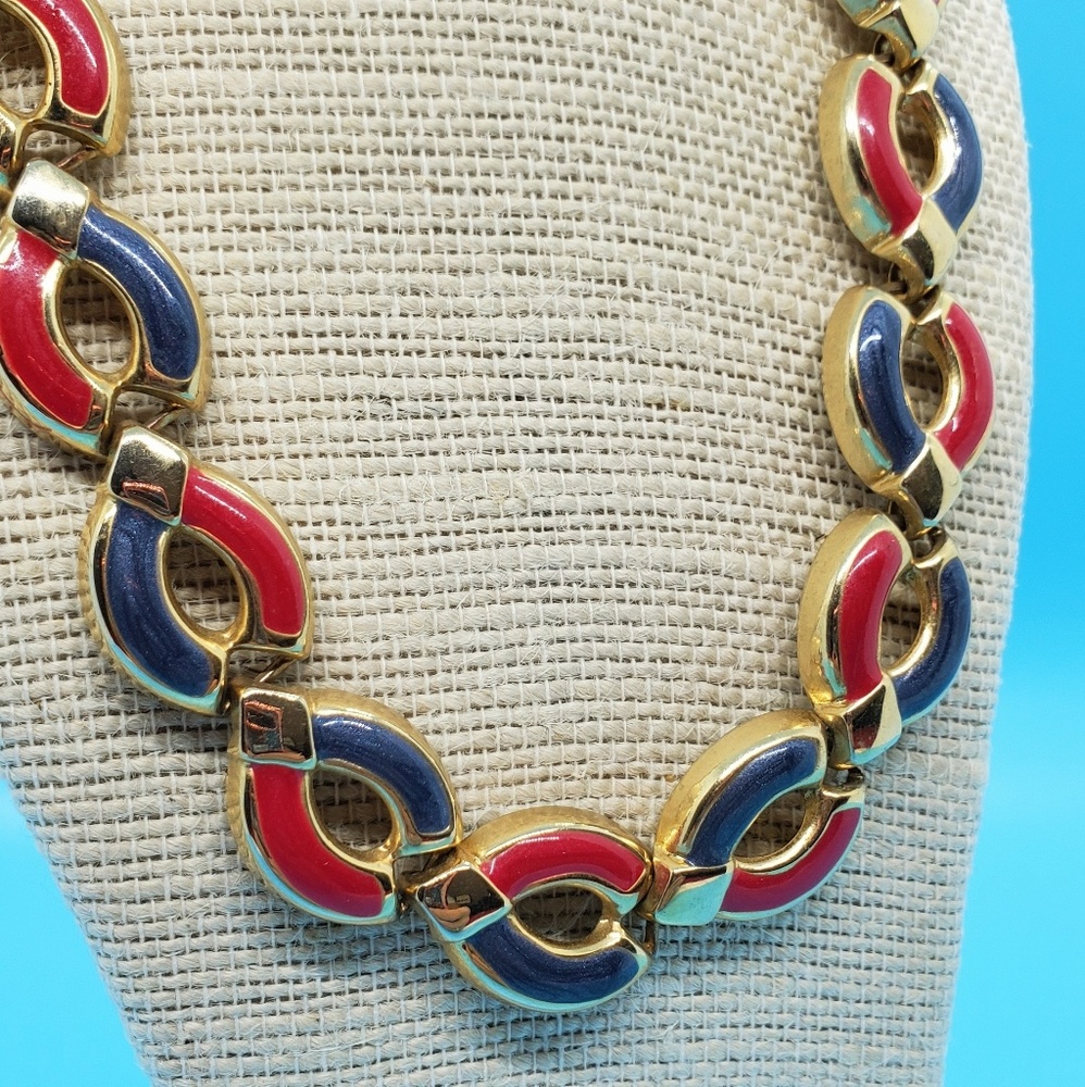 VINTAGE goldtone blue and deep pink abstract design necklace Classic - Picture 2 of 7